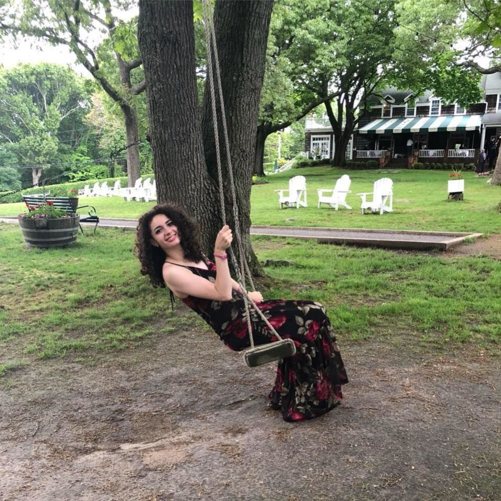 Meet your Posher, Delaney